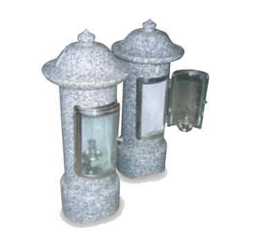 お墓の吉相の石質ローソク立